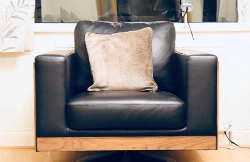 London Borough of Ealing Apartment | Amelia's Place in Perivale