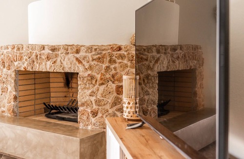 Arkitsa Villa | Amelia Villa Collection