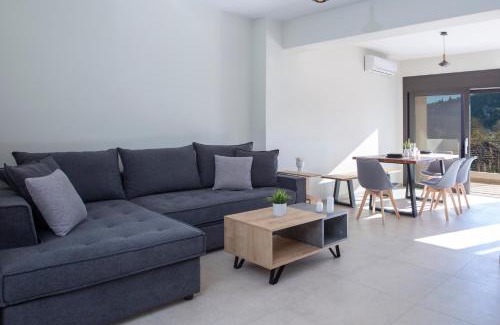 Kalligoni Apartment | Amelie's Luxe Apartments