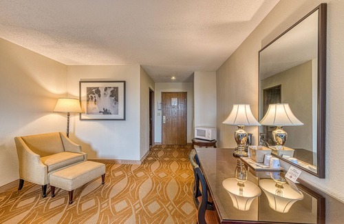 Dundee Hotel | American Inn and Suites Dundee