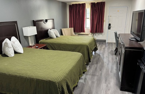 Sealy Hotel | American Inn
