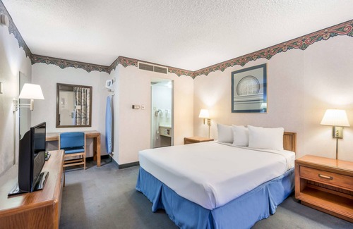 St. Joseph Hotel | Americas Best Value Inn St. Joseph at I-29