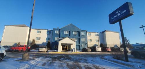 Minot Hotel | AmericInn by Wyndham Minot
