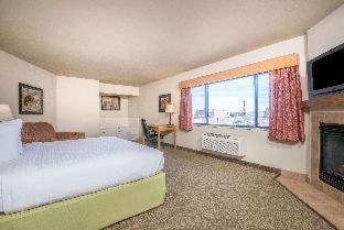 Pampa Hotel | AmericInn by Wyndham Pampa Event Center