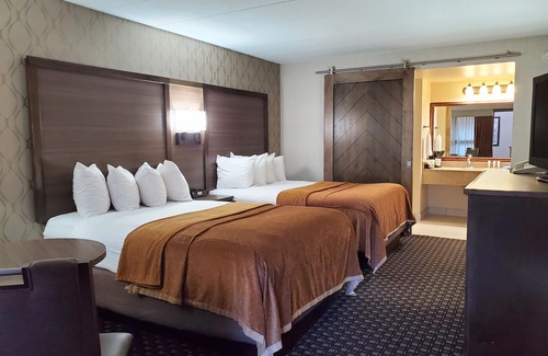 Watertown Hotel | AmericInn by Wyndham Watertown