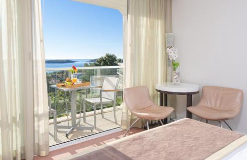 Hvar Hotel | Amfora Hvar Grand Beach Resort