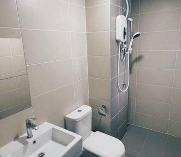 Shah Alam Apartment | Amir Homestay Too Emira