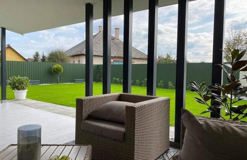 Nagykallo Apartment | Amira Apartman & Wellness