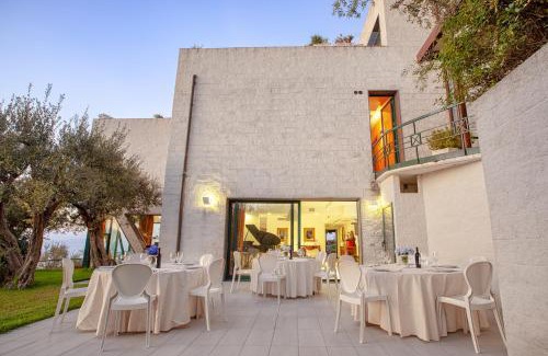 Schiazzano Villa | AMORE RENTALS - Villa Elia