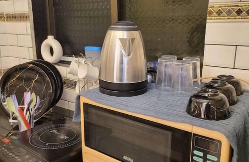 Bandra West Apartment | Amour Bandra: A Cozy Affair at Chapel Rd