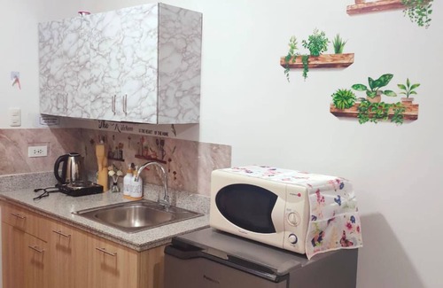 Bantud Hacienda Condo | Amourette's Studio at Mesaavirre Garden