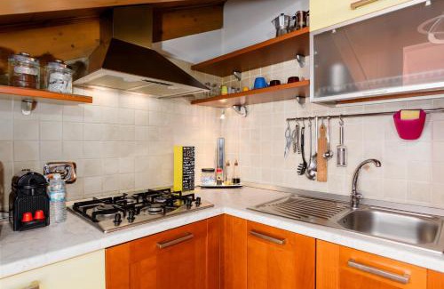 Vittoria Apartment | Ampia Mansarda e Terrazzo [10 minuti dal Centro]