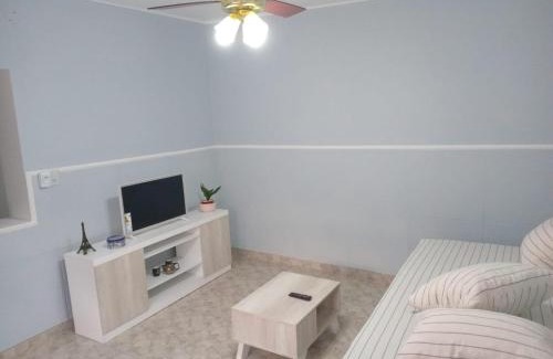 Parana Apartment | Amplia casa en planta alta en Av Mitre Parque Urquiza