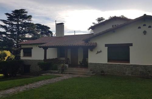 La Falda House | Amplia Casona de Estilo en La Falda