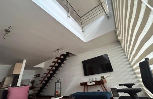 Financial District Apartment | Amplio Loft Duplex sector hotelero y financiero de Quito
