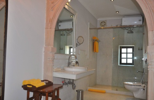 Peharsar Hotel | Amritara Chandra Mahal Haveli