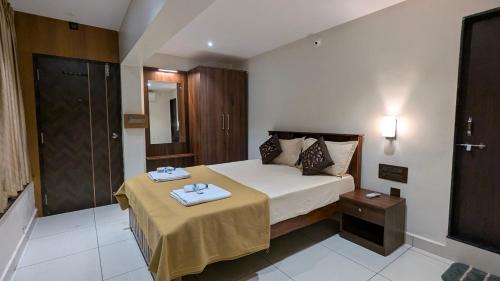 Mavalli Hotel | Amrut Inn