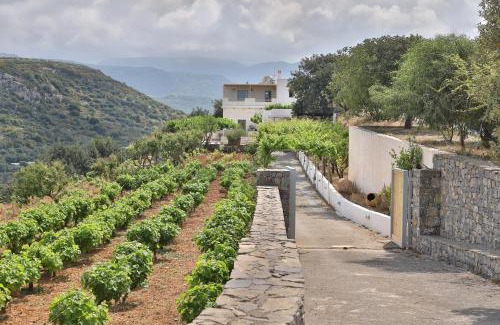 Sitia Apartment | Amvikas suites-Sitia, by Comfortbnb