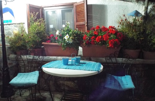 Politiko House | An amazing,fully renovated villa in Eptagonia village,just 15 min from Limassol.
