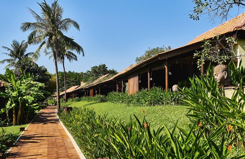 Ong Lang Villa | An exclusive and private boutique villa on the beach
