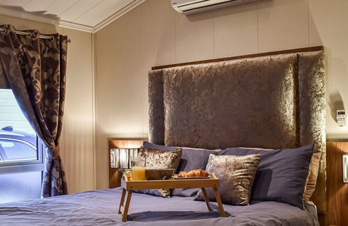 Crimdon Cottage | An exquisite haven of luxury nestled within the breathtaking Crimdon Dene Holiday Park.