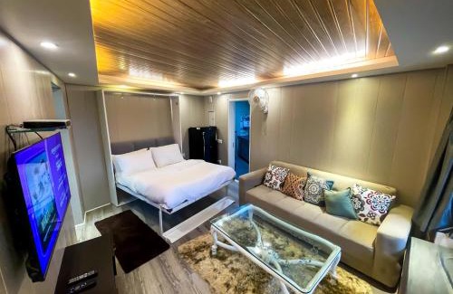 The Mall Road Apartment | Anand Cottage - At the Mall Road