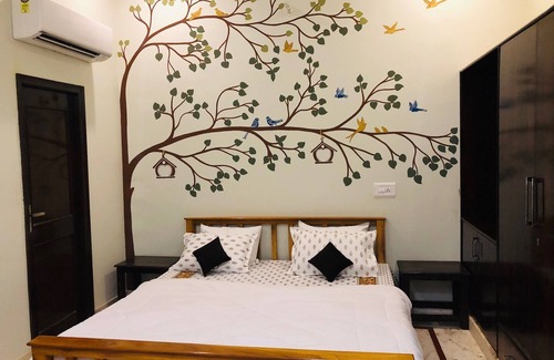 Uchiyarda House | Anand Holiday Villa