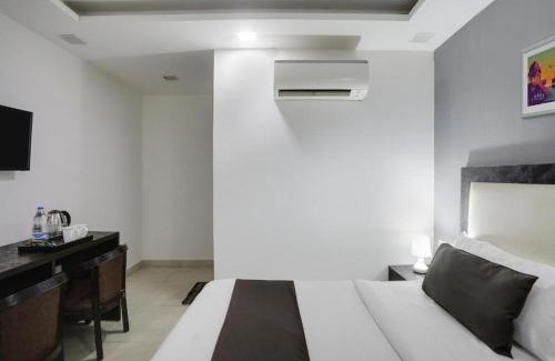 Greater Kailash Hotel | Anand Mukesh Residency