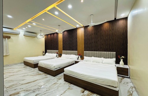 Durg Hotel | Anand Resort