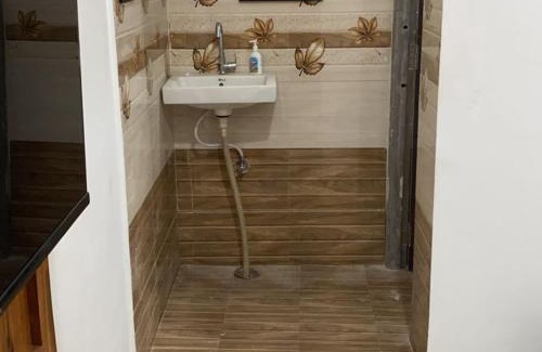 Gondia Apartment | Anant Shree Guest House Ac Room With Free Wifi Hotel Gondia