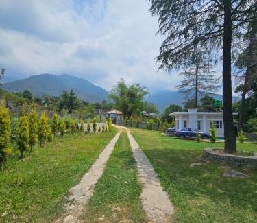 Gunehr Villa | Anantham