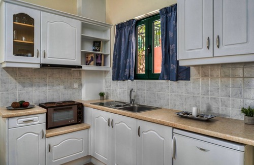 Marathias Apartment | Anatoli Apartments - B1, 2 Bedroom Apartment (Groundfloor)