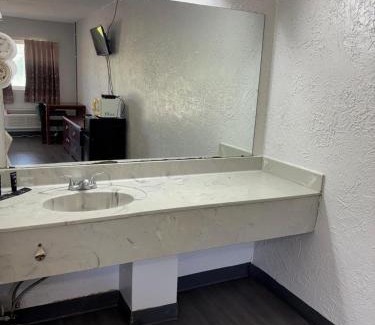 New Johnsonville Hotel | Anchor inn