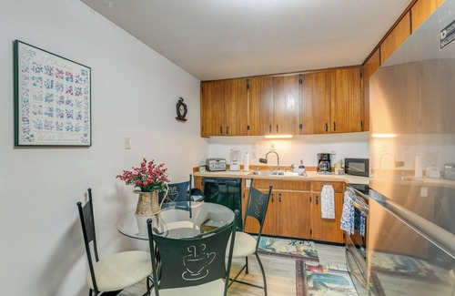 Government Hill House | Anchorage Townhome: 2 Mi to Dwtn!