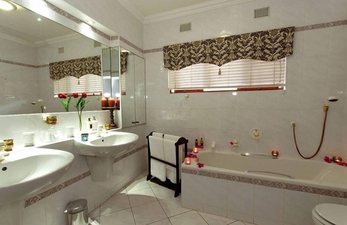 Umhlanga House | Anchors Rest Guest House