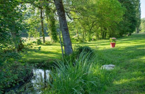 Thonac House | Ancien moulin avec Jacuzzi