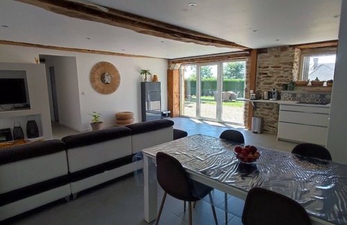 Comps-la-Grand-Ville House | Ancienne Bergerie Rénovée , Proche des Lacs, Sentiers Pédestres