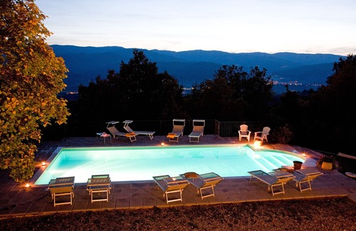 Poppi Villa | Ancient country villa with pool in the hills of Tuscany, surrounded by woods