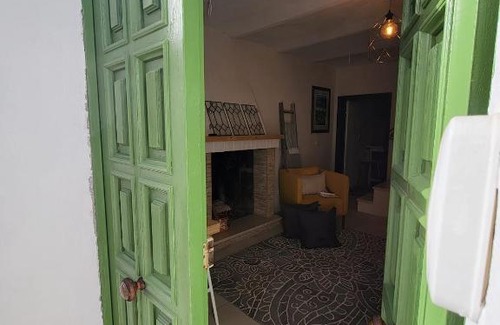 Tavenna House | Ancient Stone 'Casa Rosa'- Sea and Mountain View Tranquil Borgo