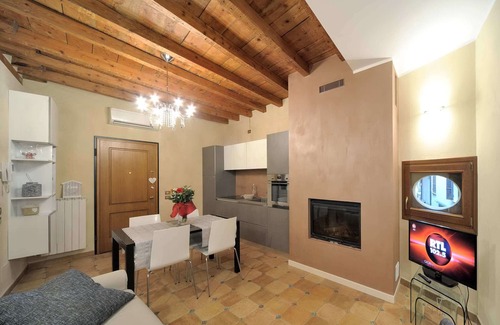 Salo Apartment | Ancient theater in the center