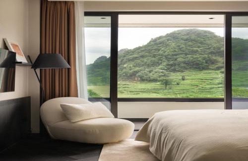 Shaoxing Hotel | Andaman Xinchang Nineteen Peaks