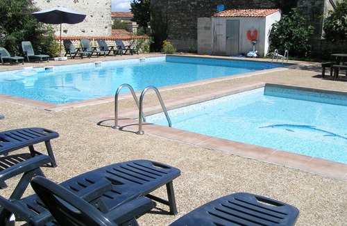 Duil-sur-le-Mignon House | Andromeda Les Constellations, up to 7 people + infant