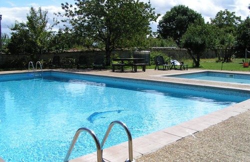 Duil-sur-le-Mignon House | Andromeda Les Constellations, up to 7 people + infant