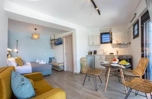 Episkopos Apartment | Anelia's and Lydia's Design Apartments Swimming Pool