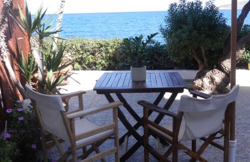 Tilos Apartment | ANEMOESSA APTS