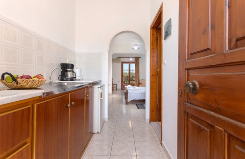 Ano Vasilikos Apartment | Anemomylos Studios - Double Studio