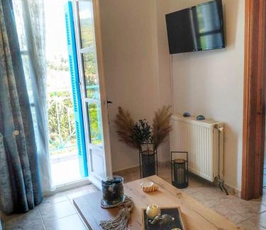 Paleopolis Apartment | Anemone Bleu - Sea View - Chora Center