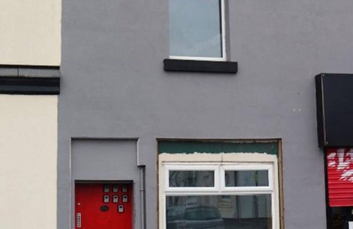 Anfield Apartment | Anfield View Room 2 - Family (Sleeps 9)