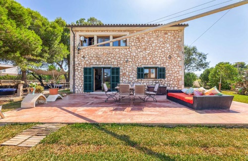 Campos Villa | Angela