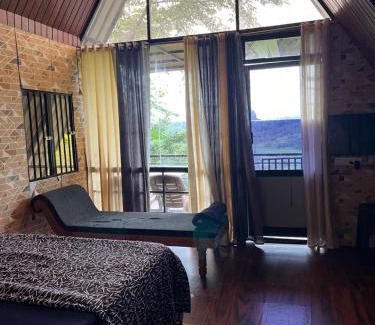 Mananthavady House | Angels Nest Mountain Mudhouse